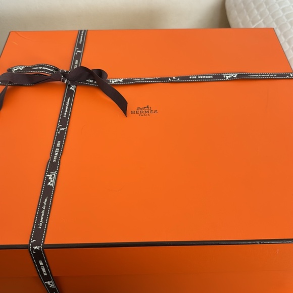 Hermes Authentic Hat - Picture 12 of 12